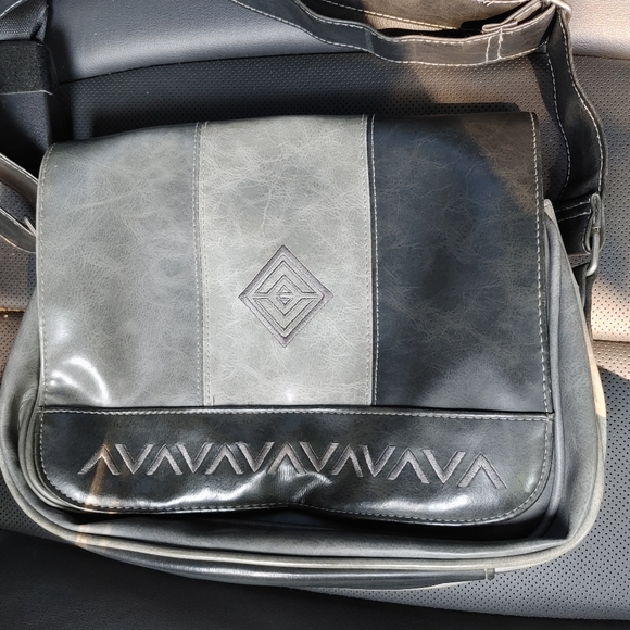 The Stone Handbags - The Stone Crossbody Purse